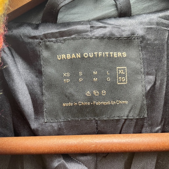 UO Plaid Coat - Picture 3 of 14